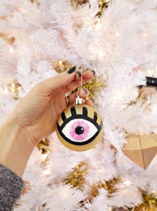 💎 Každý boho šperk má svůj příběh… Fatima chrání, Evil Eye odráží negativní energii, mince přinášejí hojnost a peří...